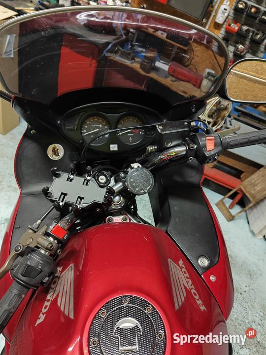 Honda Deauville 650 Żłobnica