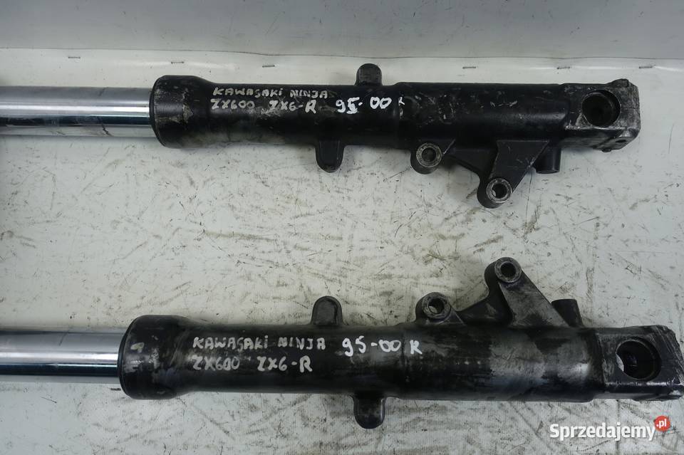 Kawasaki Ninja ZX6R 600 PRZEDNIE LAGI Elementy nadwozia Chełm
