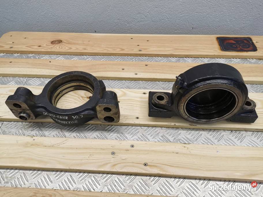 Wspornik osi napędowej Deutzfahr Agrovektor wielkopolskie sprzedam
