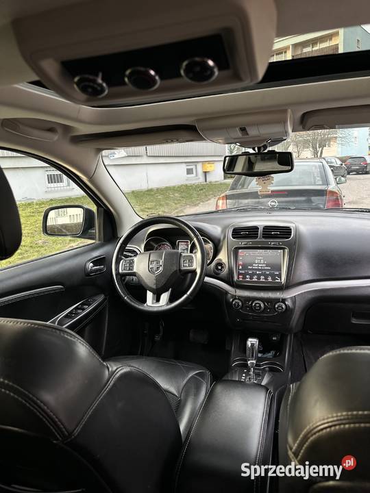 Czarny Dodge Journey 7os BiLed 4x4 benzyna Słupsk
