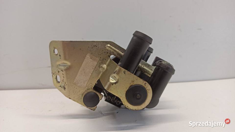 MERCEDES W208 CLK ELEKTROZAWÓR WODY 0018303284