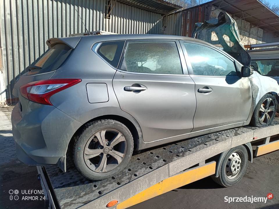 Nissan pulsar w całości manualna sprzedam