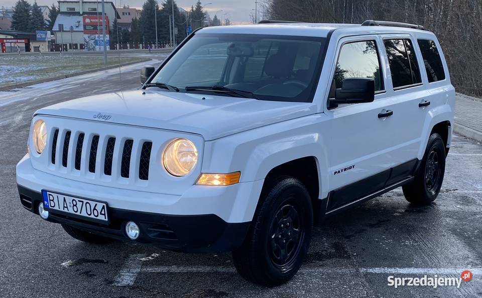 JEEP PATRIOT 20 benzyna mały przebieg zadbany klimatyzacja