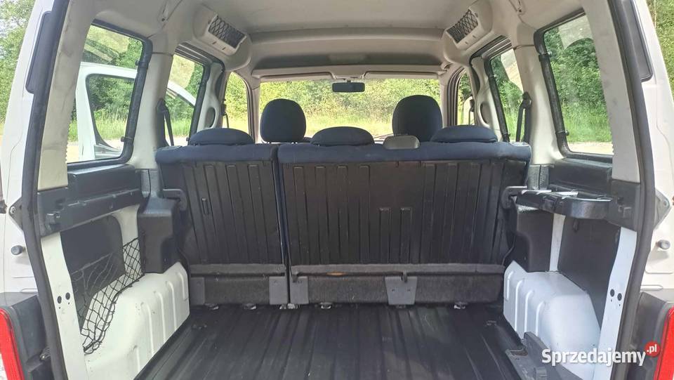 CITROEN Berlingo 14 benzyna Rok produkcji 2006 Chojnów sprzedam