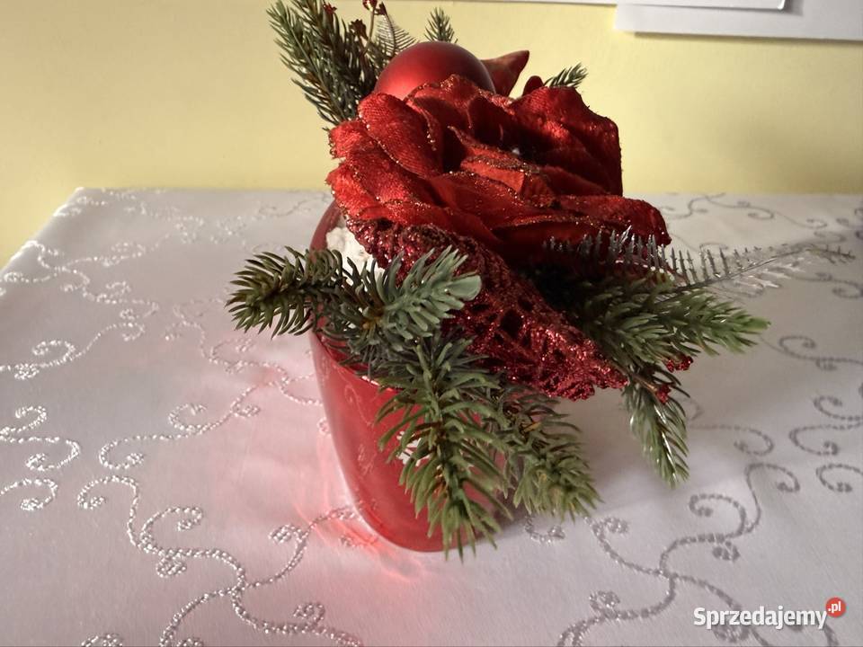 Stroik Bożonarodzeniowy Czerwony z Różami i