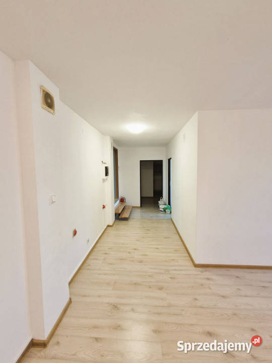 wynajmu lokalu 187m2 Warszawa