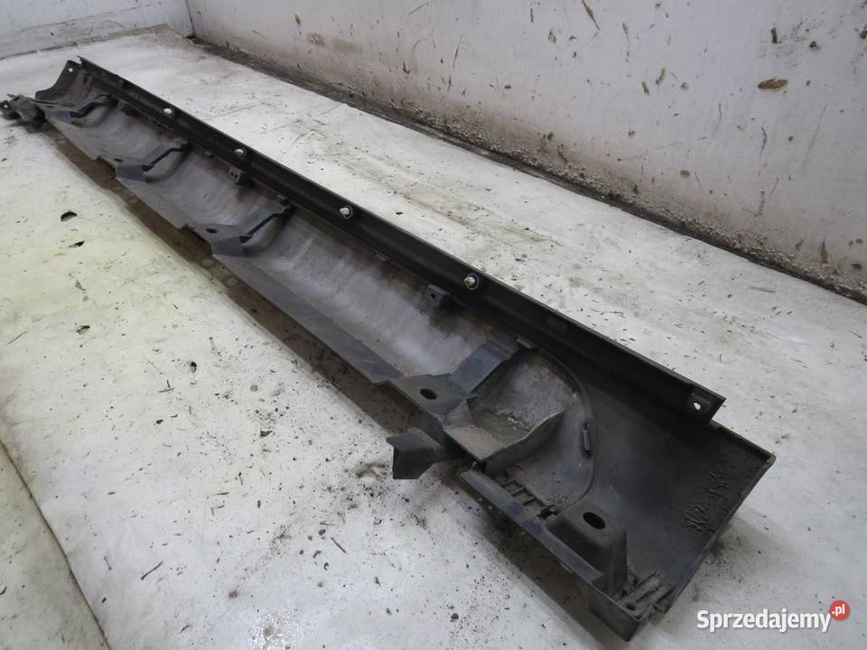 OSŁONA PROGU PRAWY ZCD SX4 SCROSS sprzedam