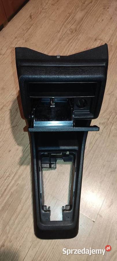 Konsola środkowa VW Golf MK2 Golf 2 Golf II osobowe sprzedam