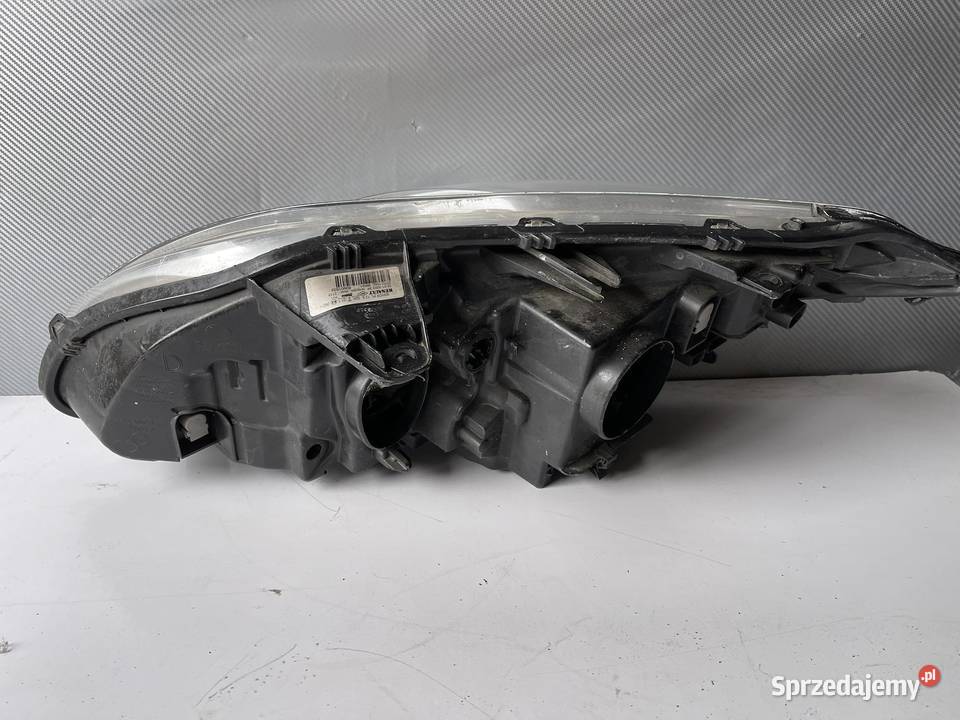 RENAULT LAGUNA 3 PRAWA LAMPA TYŁ Ostroróg