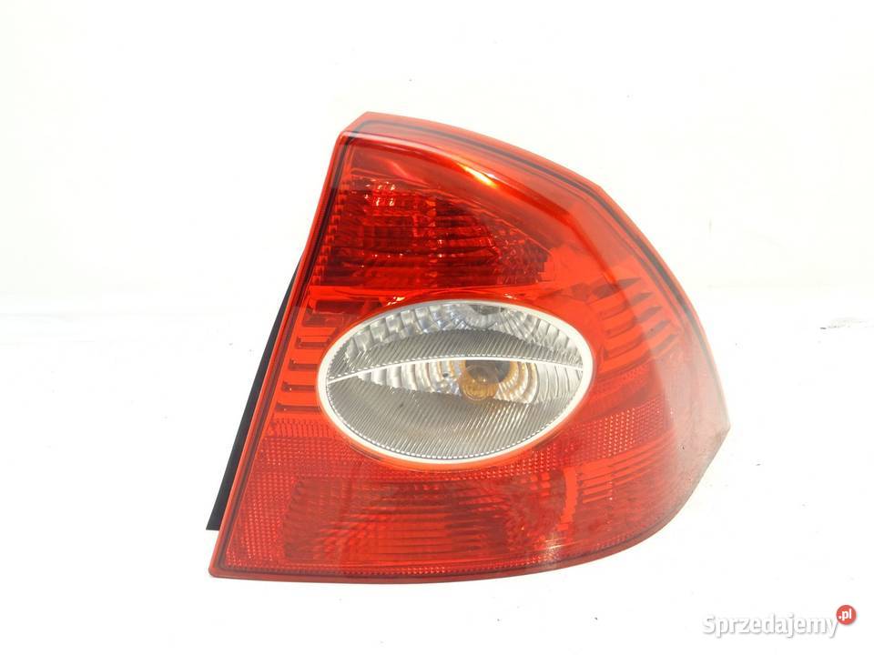 LAMPA TYŁ PRAWA FORD FOCUS II Hatchback 0413