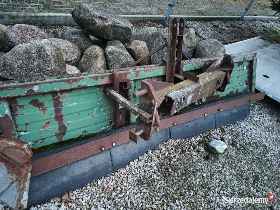 Pług do śniegu do ciągnika podnośnik tur lemiesz Wołoskowola