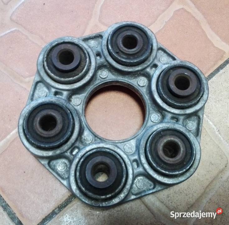 BMW E81 E87 E90 F01 F10 ŁĄCZNIK ELASTYCZNY WAŁU Kiełczyna