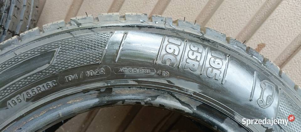 Dwie opony kleber do busa 19565R16C Samochodowe