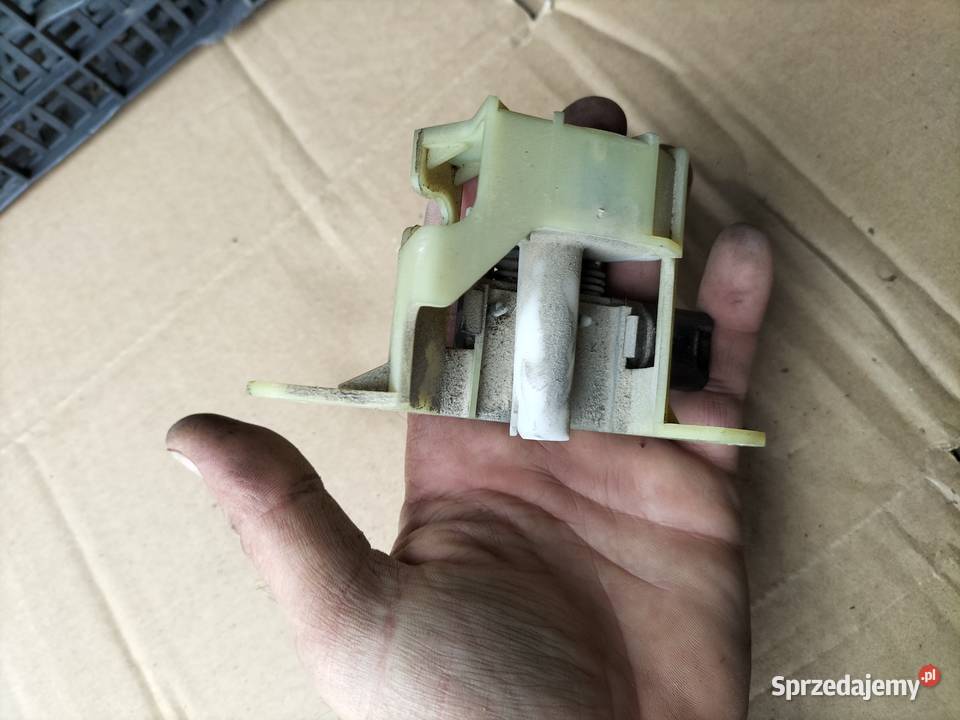 MONDEO MK2 WKŁADKA ZAMKA ZAMEK TYŁ TYLNY Kamień-Kolonia sprzedam