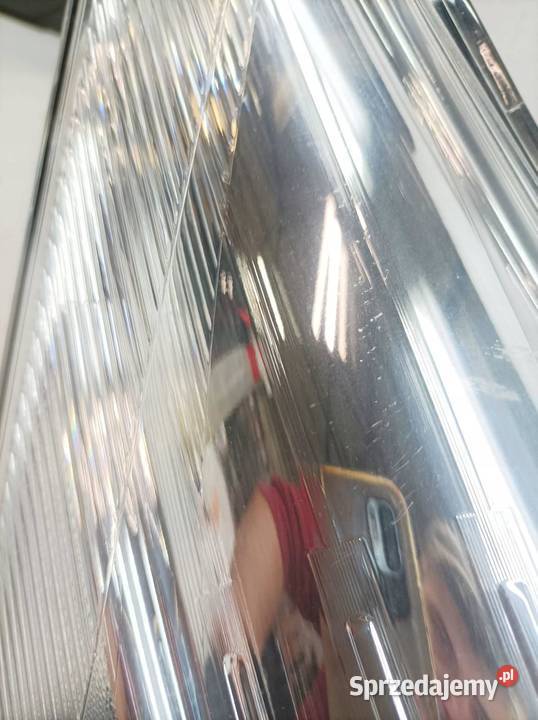 LAMPA PRZÓD PRAWA XENON EUROPA T27 Toyota