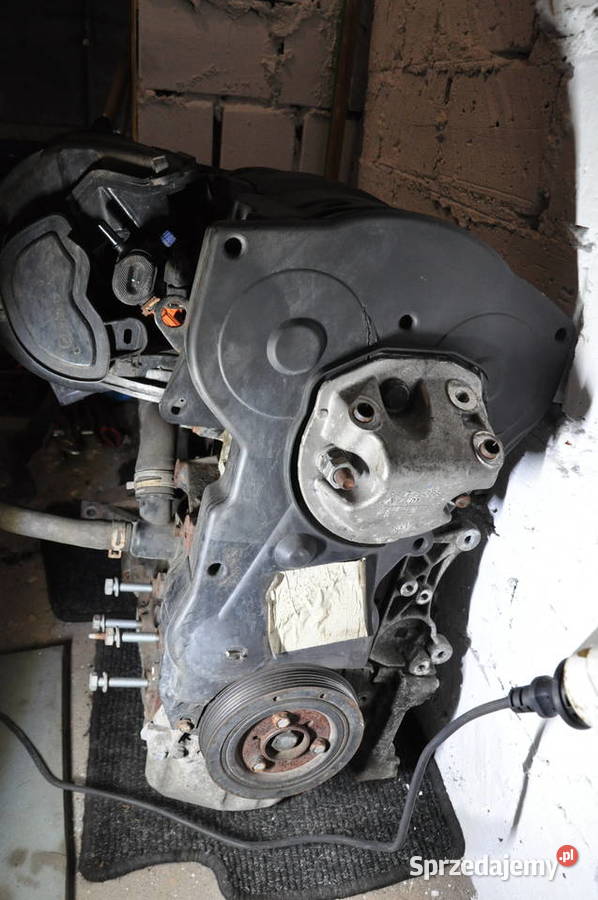Silnik beznynowy 16 16V Peugeot 307 HBSW Bydgoszcz