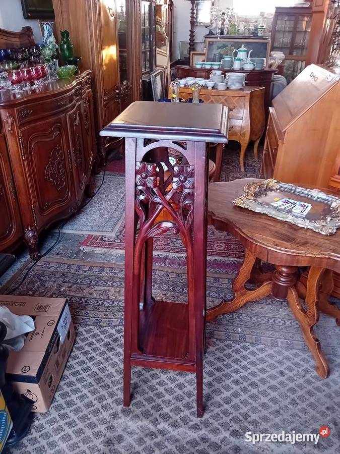 Postument kolumna drewniana Tarnogród