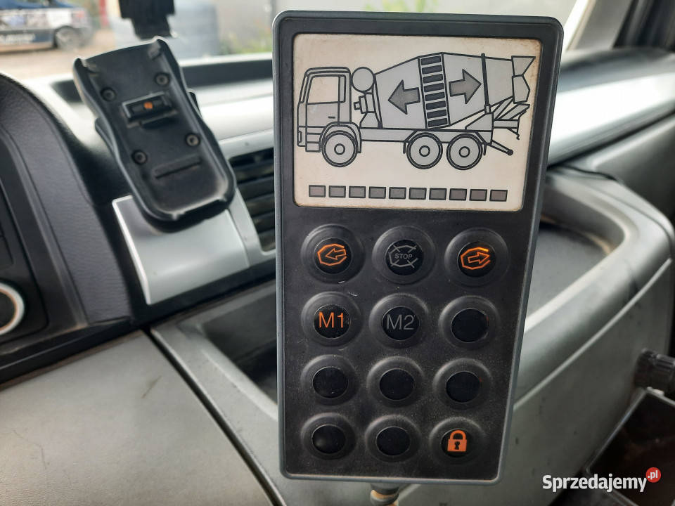 BETONIARKA LIEBHERR 10 m3 2012 r pompa nie Augustów