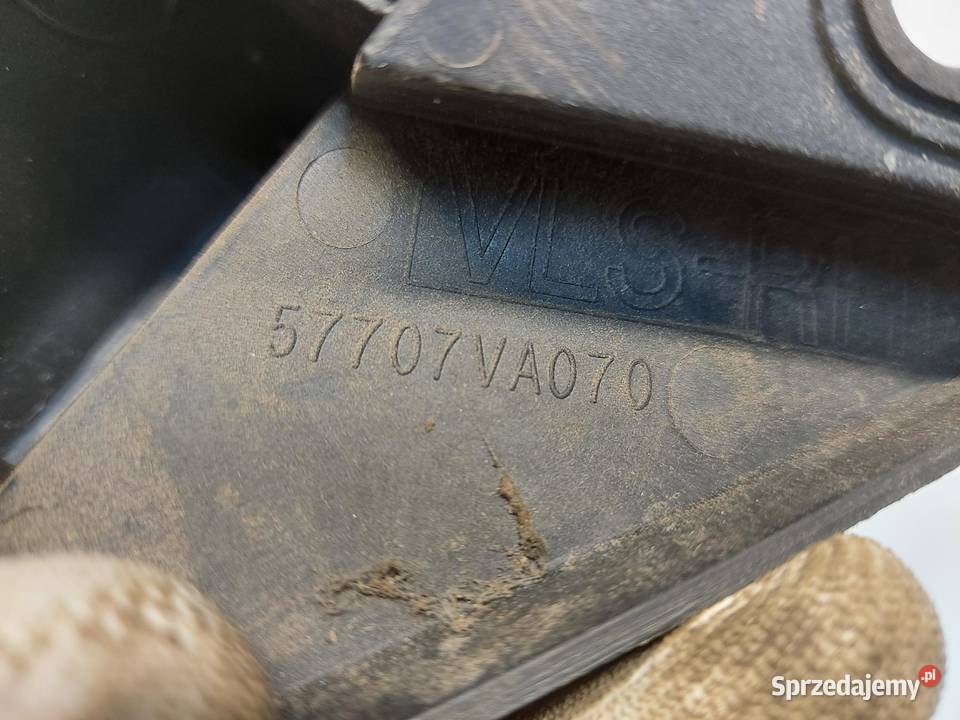 Subaru WRX STI 2015r mocowanie ślizg błotnika osobowe sprzedam