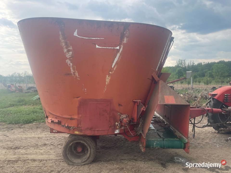 Sprzedam paszowóz Regnów