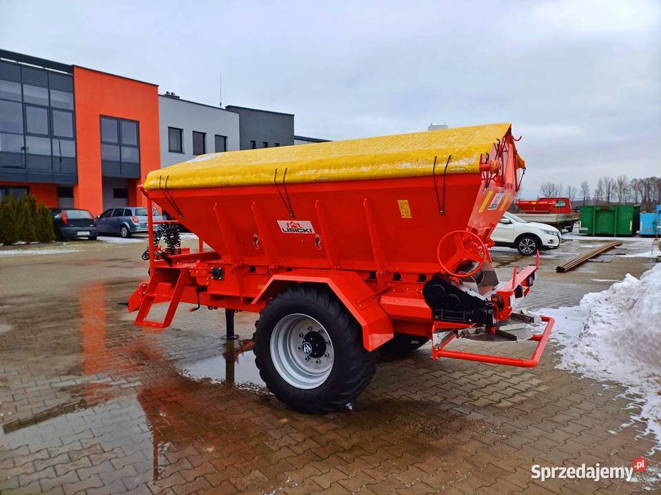 Rozsiewacz ciągany 5t Rozsiewacz do wapna RCW