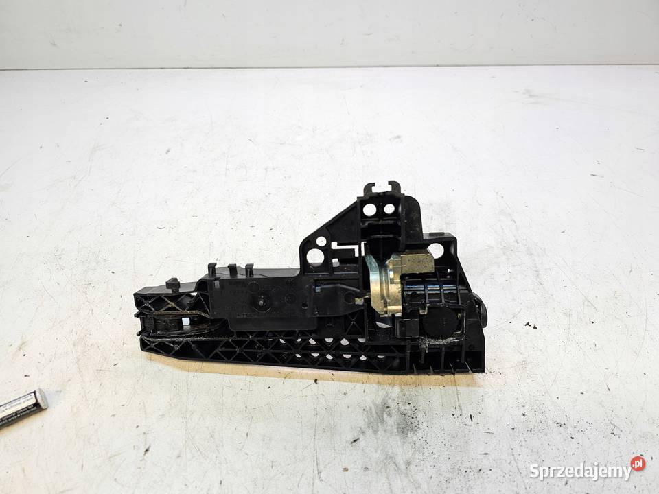 KLAMKA LEWA AUDI A1 A4 A5 Q3 Q5 8T0837885A LX7R Przystajń sprzedam
