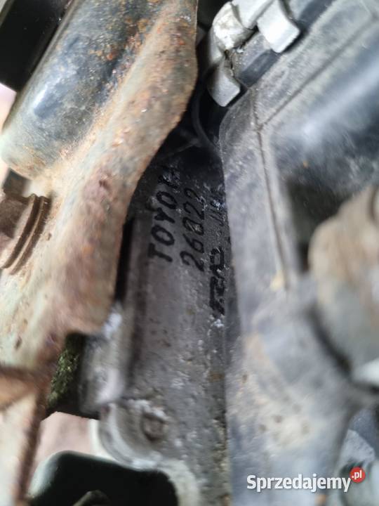 KOMPLET CHŁODNIC CHŁODNICA PAS PRZÓD TOYOTA RAV4
