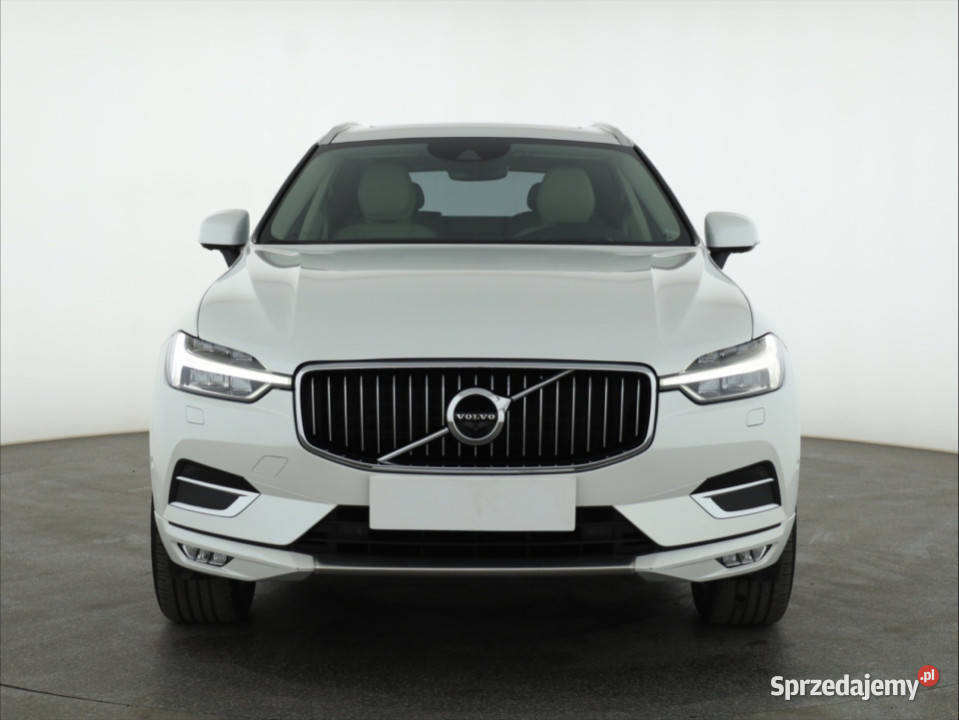 Volvo XC60 T5 AWD Rok produkcji 2019 mazowieckie Piaseczno sprzedam