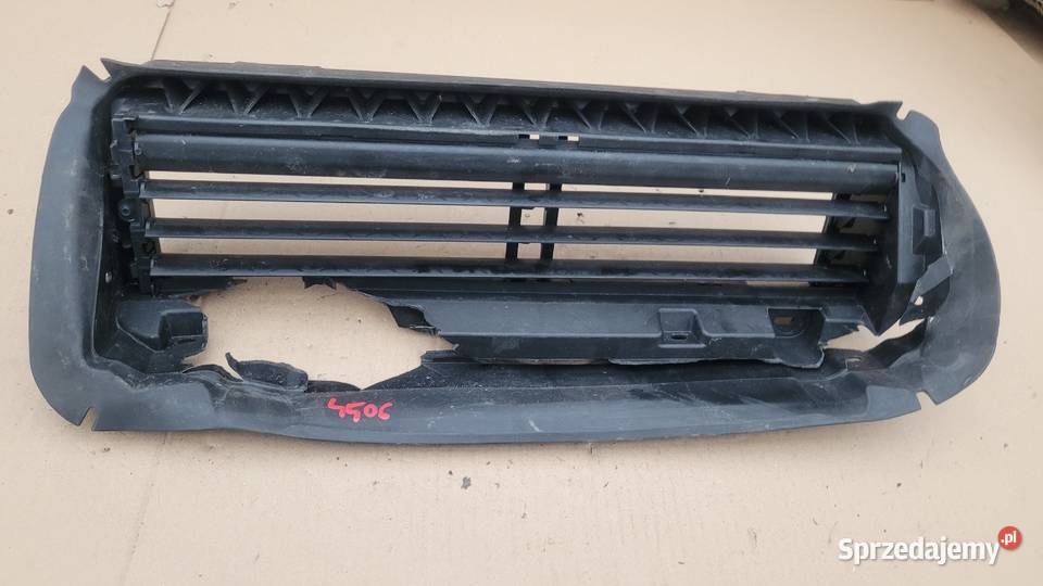KIEROWNICA POWIETRZA WLOT ŻALUZJA DACIA DUSTER Ruda Śląska