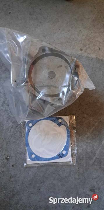 POMPA WODNA CASE FENDT RENAULT C281200610010 nieuszkodzony Bełżyce