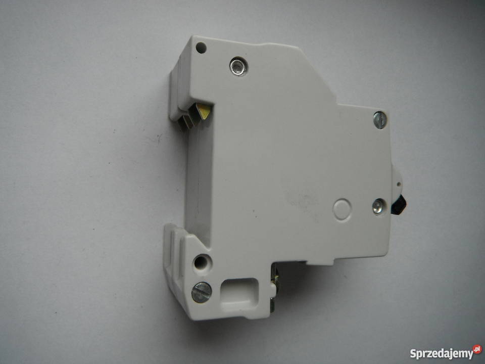 Wyłącznik instalcyjny S162P K 8A 380VAC Nowe mazowieckie sprzedam