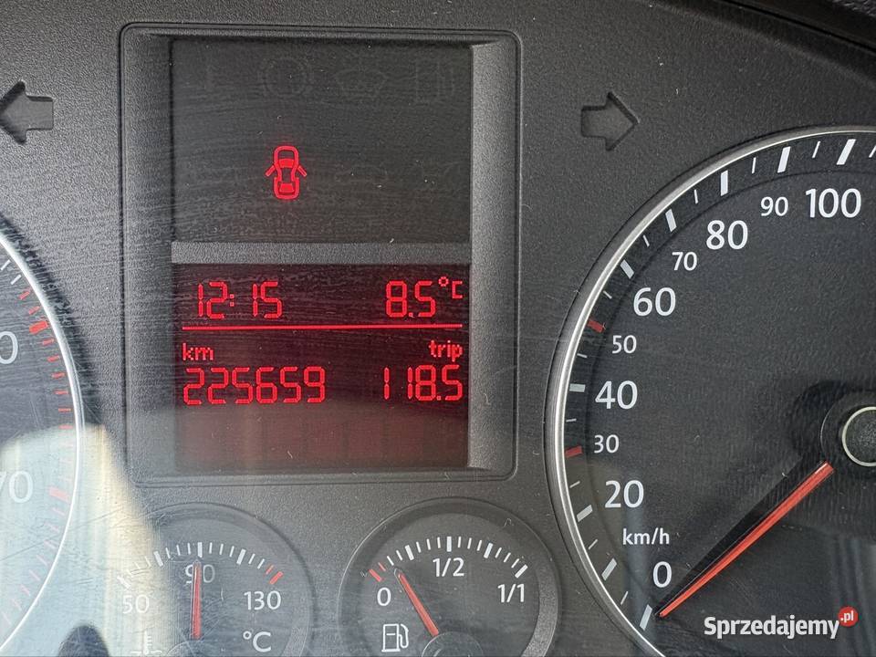 Piękny GOLF V 14fsi benzyna Rabowice