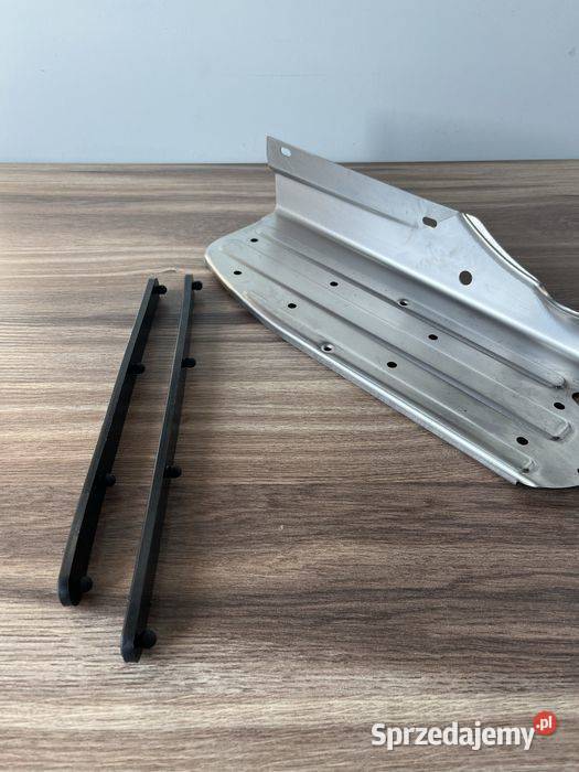 NOWY CZESKI PODEST PODNÓŻEK KIEROWCY PRAWY JAWA Bielsko-Biała