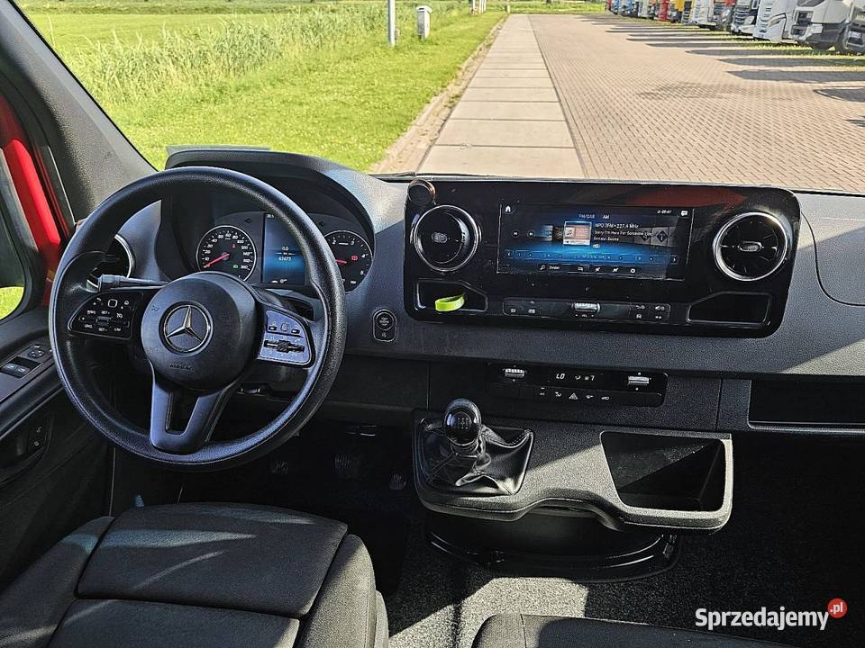MercedesBenz SPRINTER 515 kontener 433 WLB 4x2 nieuszkodzony