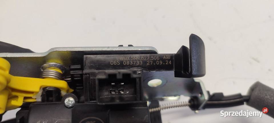 VW TIGUAN II ALLSPACE ZAMEK DOCIĄG KLAPY