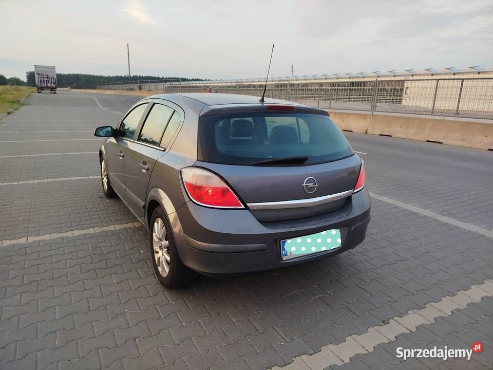Opel Astra h 17 CDTI 2004 pół skóry zadbana kupiony w Polsce Wrocław