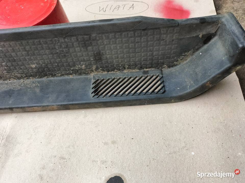 TRANSPORTER T4 701863725A STOPIEŃ OSŁONA PROGU osobowe Kamień-Kolonia