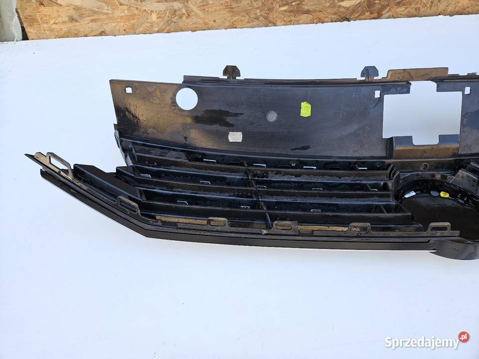 VW PASSAT B8 GRILL ATRAPA ZDERZAKA PRZÓD Międzychód