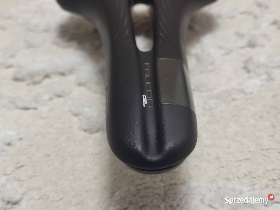 Siodełko PRO Falcon Gel czarne 142mm Chełm