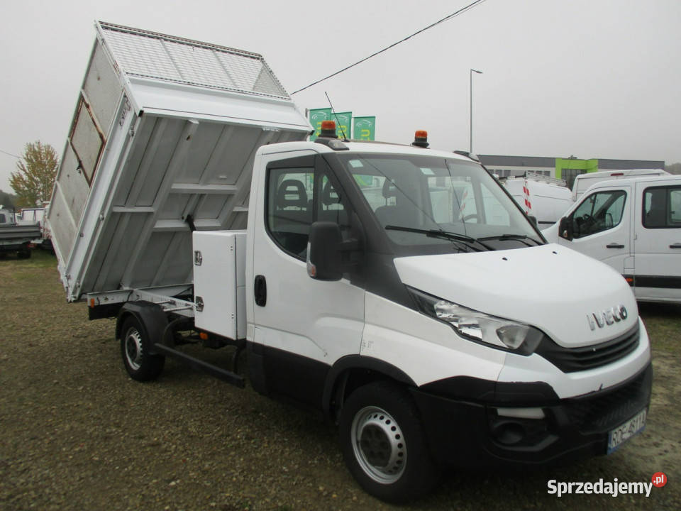 Iveco Daily 35S12 23 HPI 120 wywrotka hak 35t podkarpackie Dębica sprzedam