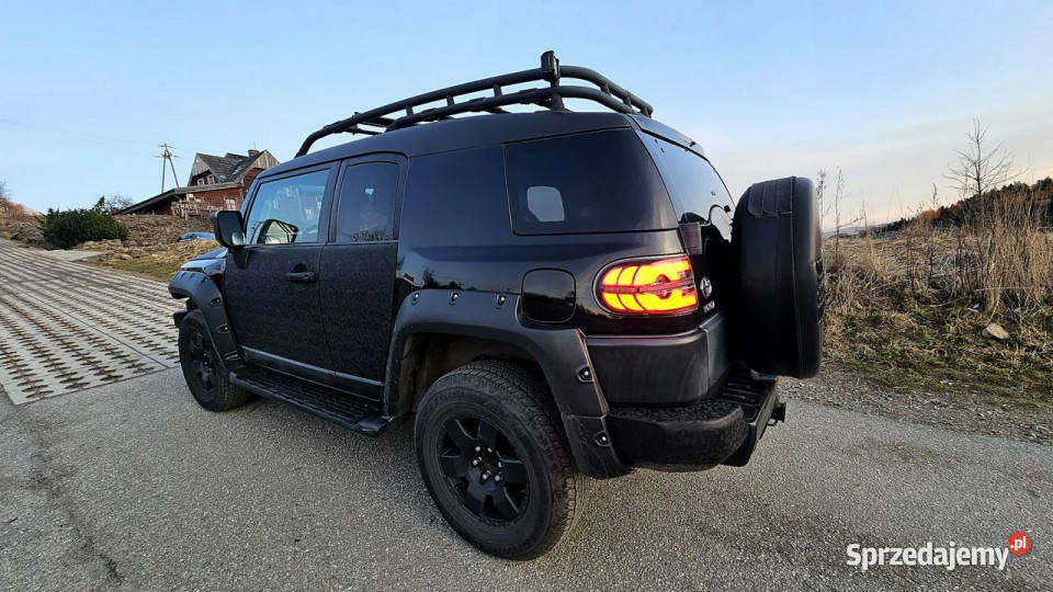 Toyota FJ Cruiser ZAMIANA Rury Progi TRD 40 z bluetooth Świdnica