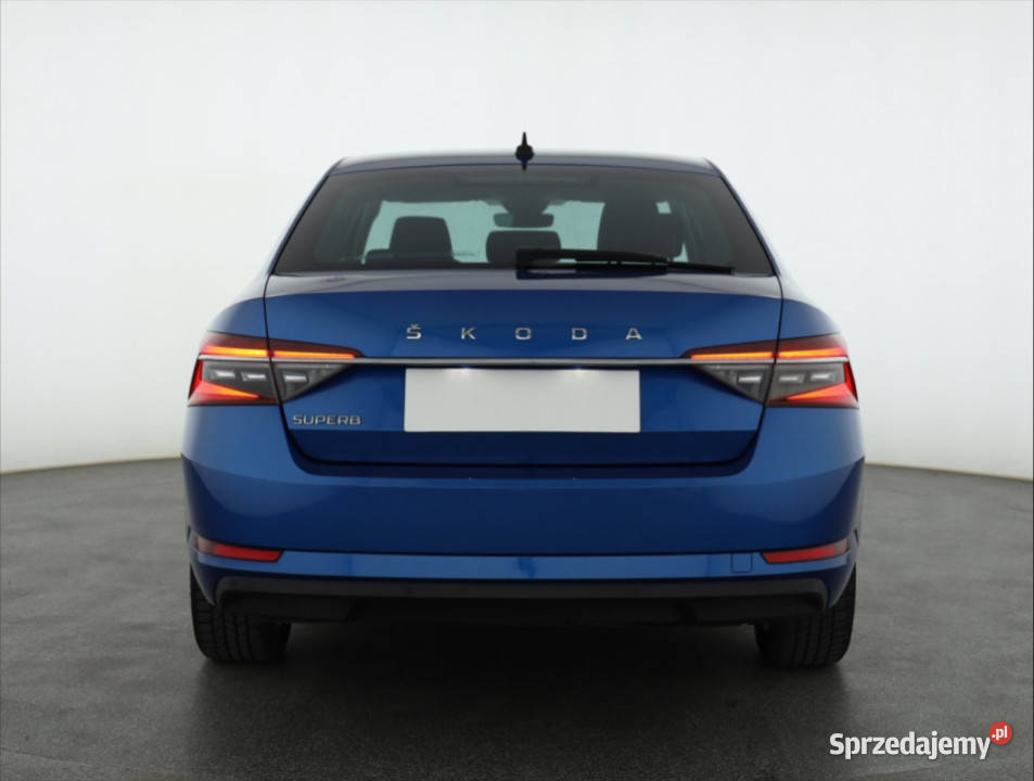 Skoda Superb 15 TSI niebieski Piaseczno