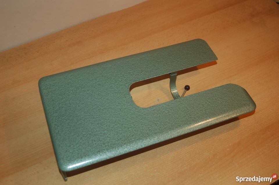 Zabytkowa maszyna do szycia marki Lada typ 132 Kraków