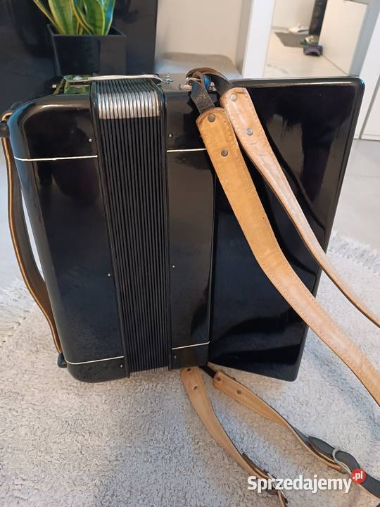 Akordeon hohner arietta 72 basy