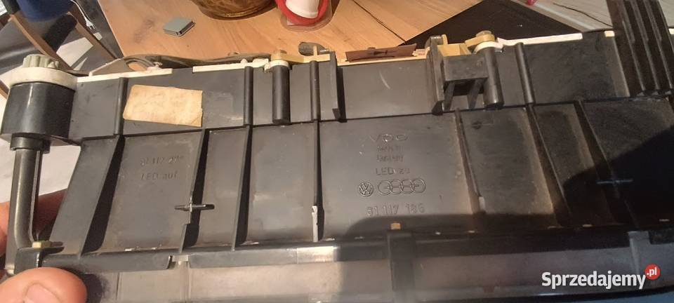 Licznik zegary Audi 80 B2 81 117 185 VDO sprzedam