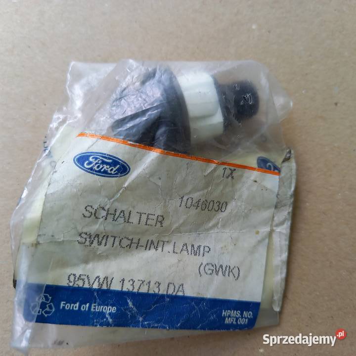 104603095VW13713DA Włącznik oświetlenia wnętrza