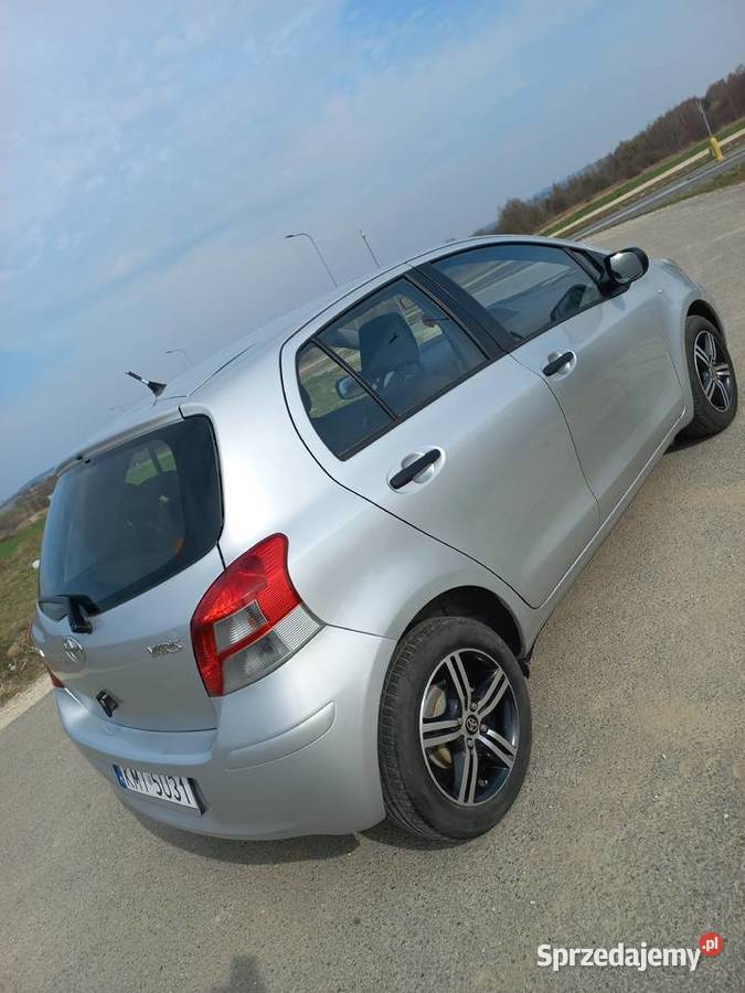 Toyota Yaris 2 10 2010r 206000km sprzedam