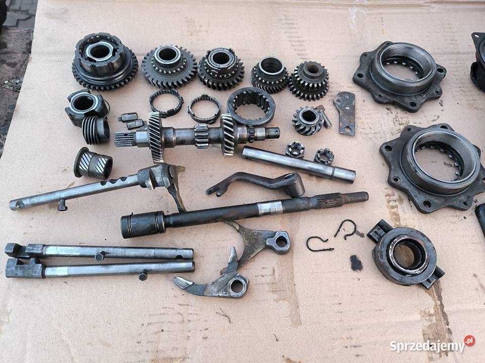 Fiat 126p skrzynia biegówczęści Stalowa Wola