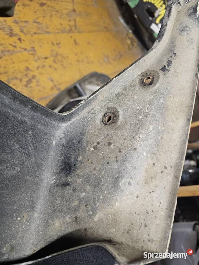 Yamaha RD 80 lc2 zadupek plastik tylny tył tylni Plastiki