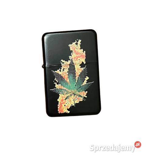 Czarna Zapalniczka Benzynowa z Listkiem Ostrowy nad Okszą